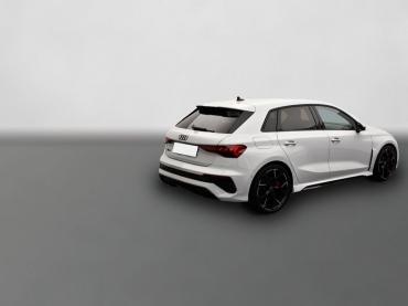 Fahrzeug ansehen: Audi RS3 2.5 TFSI quattro S tronic HeadUp/Matrix/Navi/B+O/Leder Gebrauchtwagen Audi RS3 2.5 TFSI quattro S tronic HeadUp/Matrix/Navi/B+O/Leder Gebrauchtwagen