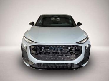 Audi Q3 Sportback NEU TFSI quattro S line Tech * AHK * Alu1.