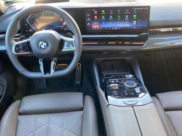 BMW 5er d xDrive M Sport*Standheizung*AHK*DAB Gebrauchtwagen
