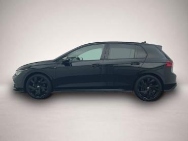 Volkswagen Golf 8 1.5 eTSI DSG R-Line NAVI AHK LED