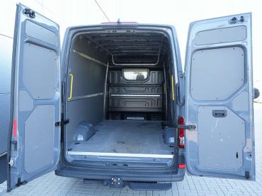 VW Crafter Kasten 2.0 TDI DSG AHK NAVI SCHWINGSITZ Gebrauchtwagen