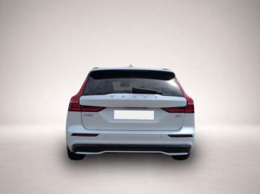 Fahrzeug ansehen: Volvo V60 B4 B DKG Plus Dark Pano * HuD * 360°View * Mj.26 Volvo V60 B4 B DKG Plus Dark Pano * HuD * 360°View * Mj.26