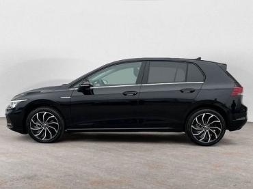 VW Golf VIII 2.0 TDI DSG Style Jahreswagen