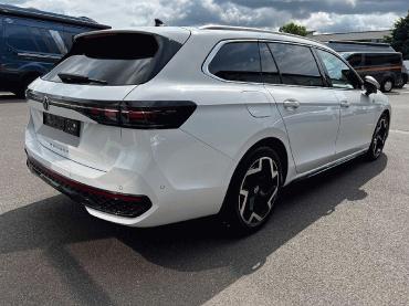 VW Passat TDI 2.0 Variant DSG R-Line NAV SSD AHK Jahreswagen