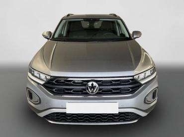 Fahrzeug ansehen: VW T-Roc Life 1.0 TSI AHK+Kessy+Kamera+ACC+Alu17+Climatr... Neuwagen VW T-Roc Life 1.0 TSI AHK+Kessy+Kamera+ACC+Alu17+Climatr... Neuwagen