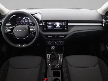 Fahrzeug ansehen: Skoda Fabia 1.0 TSI Selection, AHK, Tempomat, Ladeboden, Park, Winterpaket, SmartLink, 4-J Garantie Tageszulassung Skoda Fabia 1.0 TSI Selection, AHK, Tempomat, Ladeboden, Park, Winterpaket, SmartLink, 4-J Garantie Tageszulassung