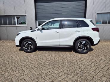 Suzuki Vitara  Comfort+ 129PS MHEV 4x4 ALLGRIP 1.4 Boosterjet  Allrad Teilleder mit Alcantara Navi Klimaautomatik Sitzheizung ACC PDC v+h Rückf.Kamera Suzuki-Radio Apple CarPlay Android Auto Touchscreen 2xKeyless 17-LM Tageszulassung