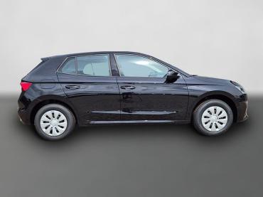 Fahrzeug ansehen: Skoda Fabia 1.0 TSI 115PS DSG Selection 5-türig Rückf.Kamera Parksensoren Sitzheizung Multifunktionslenkrad Klima Skoda-Radio Bluetooth Touchscreen Tempomat Nebelsch. Apple CarPlay + Android Auto Tageszulassung Skoda Fabia 1.0 TSI 115PS DSG Selection 5-türig Rückf.Kamera Parksensoren Sitzheizung Multifunktionslenkrad Klima Skoda-Radio Bluetooth Touchscreen Tempomat Nebelsch. Apple CarPlay + Android Auto Tageszulassung