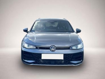 Fahrzeug ansehen: Volkswagen Passat Var. R-Line 4Motion TSI DSG|AHK|el.HECK Volkswagen Passat Var. R-Line 4Motion TSI DSG|AHK|el.HECK