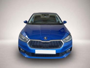 Fahrzeug ansehen: Skoda Fabia Selection 115PS DSG Kamera * PDCvohi * Alu15 * AppCon. Skoda Fabia Selection 115PS DSG Kamera * PDCvohi * Alu15 * AppCon.