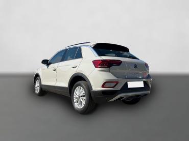 Fahrzeug ansehen: VW T-Roc 1.5 TSI Life LED App Kamera DAB+ Sitzh Park Tageszulassung VW T-Roc 1.5 TSI Life LED App Kamera DAB+ Sitzh Park Tageszulassung
