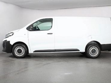 Fahrzeug ansehen: Opel Vivaro Kastenwagen Lang Opel 2.0 BlueHDi 145 106 kW (145 PS) 6-Gang 2.0 BlueHDi 145 6-Gang Tageszulassung Opel Vivaro Kastenwagen Lang Opel 2.0 BlueHDi 145 106 kW (145 PS) 6-Gang 2.0 BlueHDi 145 6-Gang Tageszulassung