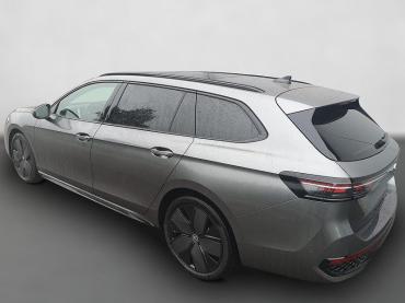 VW Passat 2.0 TDI DSG 4Motion R-Line Pano 19 Zoll Head Up AHK Navi Tageszulassung