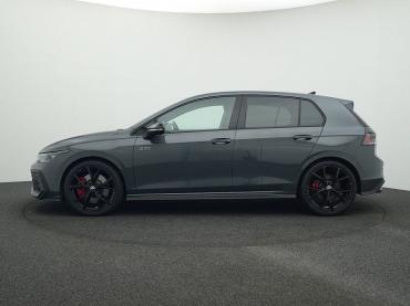 VW Golf 8 2.0 TSI DSG BLACK STYLE PANO H&K-SOUND 19 ESTORIL Gebrauchtwagen