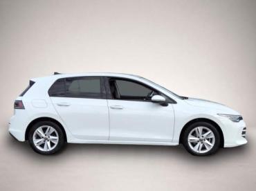 Fahrzeug ansehen: Volkswagen Golf VIII 1.5TSI * IQ-LED Panodach Harm/Kard ACC Volkswagen Golf VIII 1.5TSI * IQ-LED Panodach Harm/Kard ACC