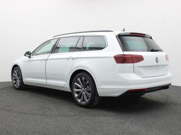 VW Passat 2.0 TDI DSG Business AHK DCC ALU 18 Gebrauchtwagen