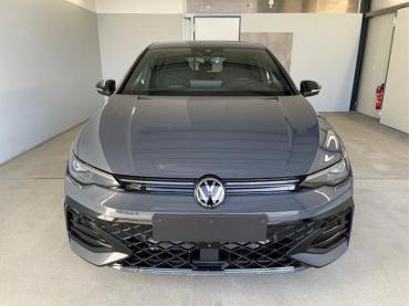 VW Golf Facelift R-Line 150PS DSG+Black Style 1.5 eTSI ... Neuwagen