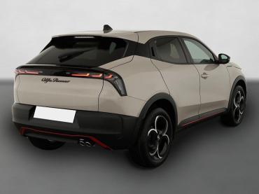 Fahrzeug ansehen: Alfa Romeo Junior Ibrida 1.2 Speciale, 18-Zoll, Kamera, el. Klappe, Sitzheizung Tageszulassung Alfa Romeo Junior Ibrida 1.2 Speciale, 18-Zoll, Kamera, el. Klappe, Sitzheizung Tageszulassung