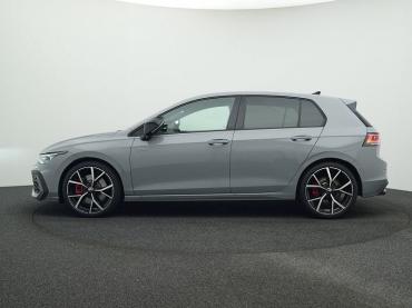 VW Golf 8 2.0 TSI DSG BLACK STYLE IQ.LIGHT PANO NAVI 19 ESTORIL schwarz Jahreswagen