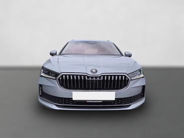 Skoda Superb Combi 2.0 TDI DSG Selection AHK HUD RFK ACC MATRIX LED Gebrauchtwagen