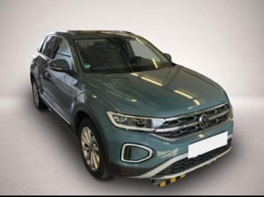 Fahrzeug ansehen: Volkswagen T-Roc 1.5 TSI DSG Style LED * /ACC/Kamera/App/Navi Volkswagen T-Roc 1.5 TSI DSG Style LED * /ACC/Kamera/App/Navi