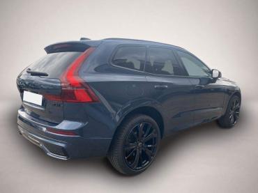 Volvo XC60 B5 B AWD Ultra Black Edition Pano * Sound B&W