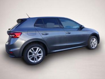 Skoda Fabia 1.0 MPI Neuwertig 10km Kamera Sitzheizung