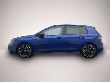 Fahrzeug ansehen: Volkswagen Golf 8 1.5 eTSI DSG R-Line BLACK STYLE PANO IQ.L Volkswagen Golf 8 1.5 eTSI DSG R-Line BLACK STYLE PANO IQ.L