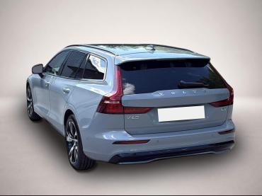 Fahrzeug ansehen: Volvo V60 B4 (Benzin) Plus Dark Automatik Bluetooth Na Volvo V60 B4 (Benzin) Plus Dark Automatik Bluetooth Na