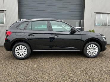 Skoda Kamiq  1.0 TSI 115PS DSG Selection Matrix-LED Sitzheizung Garantieverlängerung Klimaautomatik Parksensoren Skoda-Radio drahtlos Apple CarPlay + Android Auto Digital Cockpit Tempomat abg.Scheiben Tageszulassung