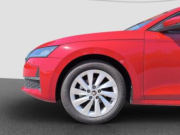 Skoda Octavia Combi 1.5 TSI DSG mHEV Selection NAVI ACC SMART LINK KESSY LED Gebrauchtwagen