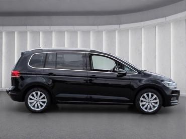 VW Touran Highline 7-Sitze TDI*DSG AHK LED ACC Navi Jahreswagen
