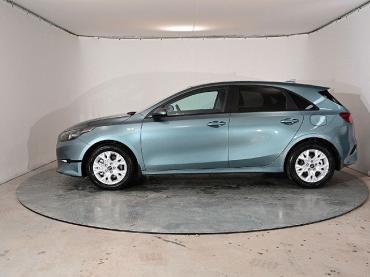 KIA Ceed Kia 1.5 T-GDI LX Plus SPECIAL 103 kW (140 PS) 7-Gang-DCT 1.5 T-GDI 7-Gang-DCT Neuwagen