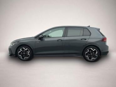 Fahrzeug ansehen: Volkswagen Golf 8 1.5 eTSI DSG R-Line BLACK STYLE AHK LED Volkswagen Golf 8 1.5 eTSI DSG R-Line BLACK STYLE AHK LED