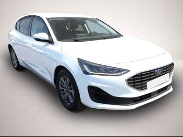 Fahrzeug ansehen: Ford Focus Titanium X ACC Nav LED Kam TotW KeyFree Ford Focus Titanium X ACC Nav LED Kam TotW KeyFree