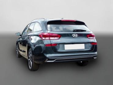 Hyundai i30 Mild-Hybrid Advantage Kombi DCT Navi LED Panoramadach Tageszulassung