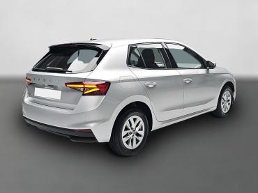 Skoda Fabia 1.0 MPI 130 JAHRE LED KLIMAAUTO SMART-LINK WINTER    Tageszulassung