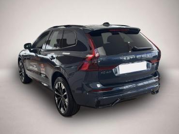 Fahrzeug ansehen: Volvo XC60 Plus Dark B5 AWD Bluetooth LED Klima Volvo XC60 Plus Dark B5 AWD Bluetooth LED Klima