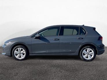VW Golf Life eTSI DSG|NAV|ACC|KEYLESS|KAMERA|WINTER Jahreswagen
