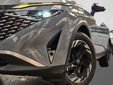 Nissan Qashqai MHEV N-Connecta Plus BiColour el.Heckk. Gebrauchtwagen