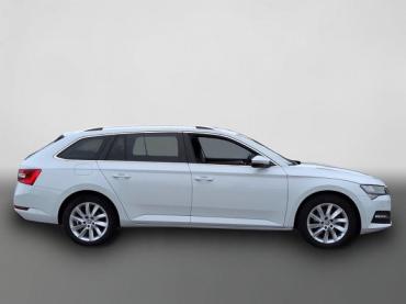 Skoda Superb Combi 2.0TDI*DSG LED ACC Navi R-Kam SHZ Gebrauchtwagen