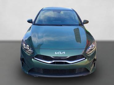KIA Ceed 1.5 T-GDI AT Kamera*Sitzheizung*APP*Navi Tageszulassung