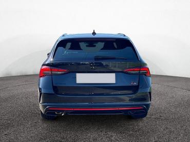 Skoda Octavia Combi RS TSI DSG|PANO|AHK|eHECK|5-J-GAR Gebrauchtwagen