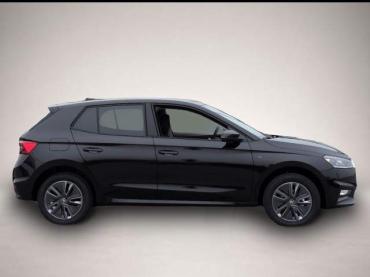 Fahrzeug ansehen: Skoda Fabia TOUR 1.0TSI * Voll-LED R-Kam Tempom VKZ-Erk Skoda Fabia TOUR 1.0TSI * Voll-LED R-Kam Tempom VKZ-Erk