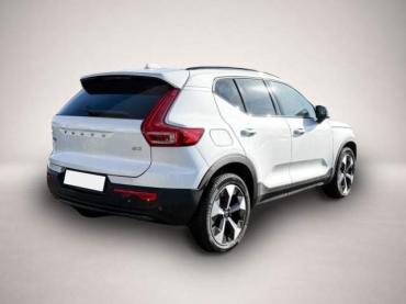 Fahrzeug ansehen: Volvo XC40 Plus Dark 2WD B3 EU6d digitales Cockpit Mem Volvo XC40 Plus Dark 2WD B3 EU6d digitales Cockpit Mem