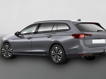 Skoda Superb 2.0 TDI DSG Selection AHK schwenkbar+Winterpaket Tageszulassung