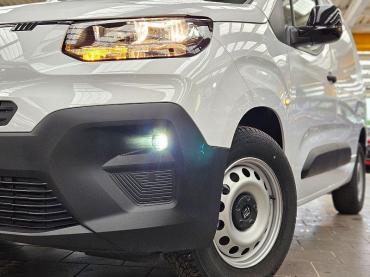 Fiat Doblo Cargo 1,5D Maxi L2 AppleCP Kamera GJReifen Gebrauchtwagen