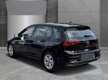 VW Golf VIII Life TSI Kamera Einparkhilfe v+h Navi LED-Hauptscheinwerfer Lederlenkrad Gebrauchtwagen
