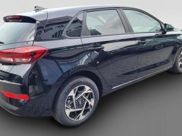 Hyundai i30 Family i30 HB 1.6 GO*Navi*LED*Shzg*Lhzg*PDC*Cam... Tageszulassung