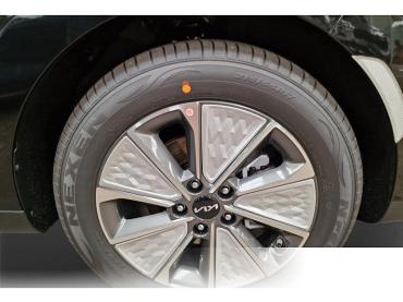 KIA Soul EV 64 KWH INSPIRATION 3-PHASEN WÄRMEPUMPE LEDER GLASDACH   Gebrauchtwagen